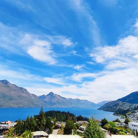 Spacious Home With Awesome Lake Views Queenstown Extérieur photo