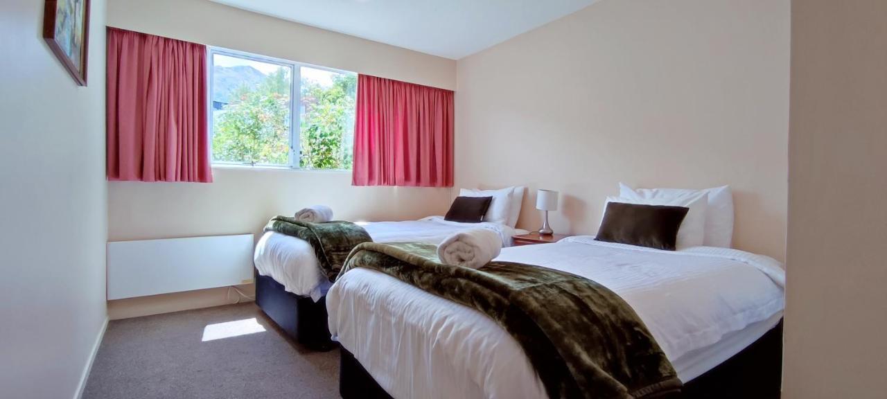 Spacious Home With Awesome Lake Views Queenstown Extérieur photo