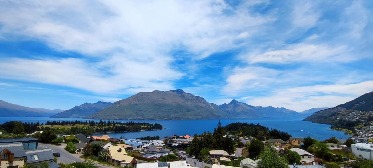 Spacious Home With Awesome Lake Views Queenstown Extérieur photo